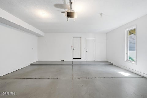Tiny photo for 3865 River Road, Toledo, OH 43614 (MLS # 10013684)
