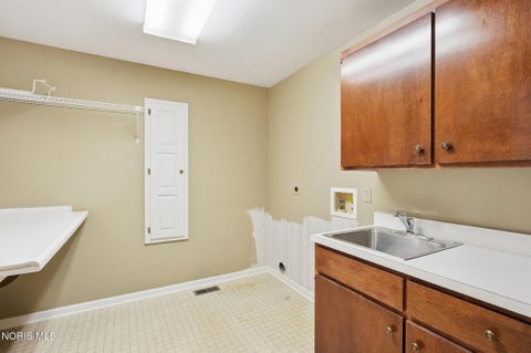 Tiny photo for 3865 River Road, Toledo, OH 43614 (MLS # 10013684)