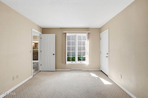 Tiny photo for 3865 River Road, Toledo, OH 43614 (MLS # 10013684)