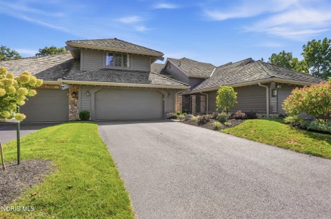 Tiny photo for 3865 River Road, Toledo, OH 43614 (MLS # 10013684)