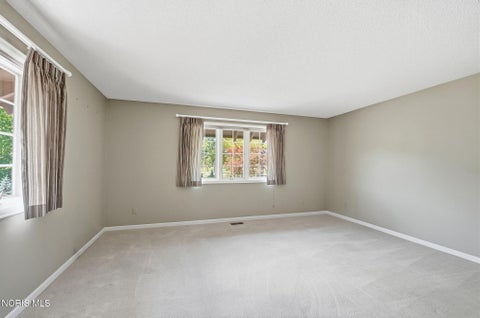 Tiny photo for 3865 River Road, Toledo, OH 43614 (MLS # 10013684)