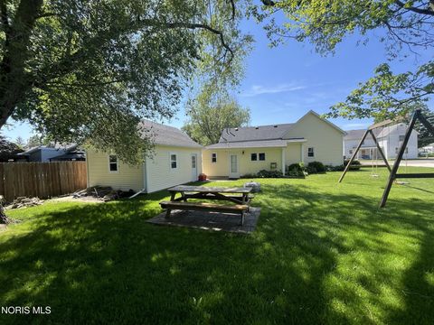 Tiny photo for 718 Park Street, Napoleon, OH 43545 (MLS # 10008899)