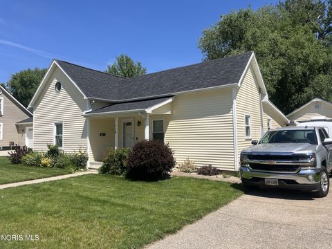 Tiny photo for 718 Park Street, Napoleon, OH 43545 (MLS # 10008899)
