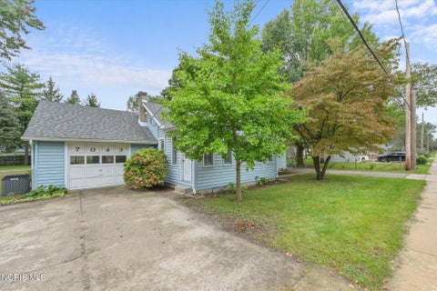 Tiny photo for 7043 Dunn Drive, Holland, OH 43528 (MLS # 10014149)