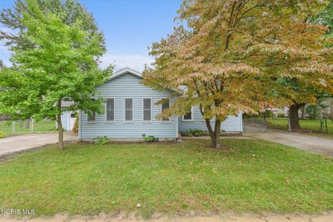 Tiny photo for 7043 Dunn Drive, Holland, OH 43528 (MLS # 10014149)