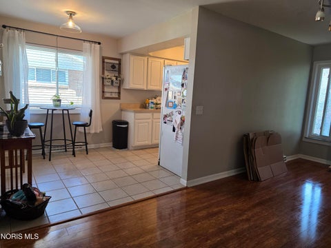 Tiny photo for 3238 S Eastmoreland Drive, Oregon, OH 43616 (MLS # 10008654)
