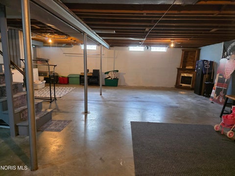 Tiny photo for 3238 S Eastmoreland Drive, Oregon, OH 43616 (MLS # 10008654)