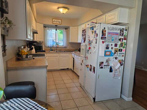 Tiny photo for 3238 S Eastmoreland Drive, Oregon, OH 43616 (MLS # 10008654)