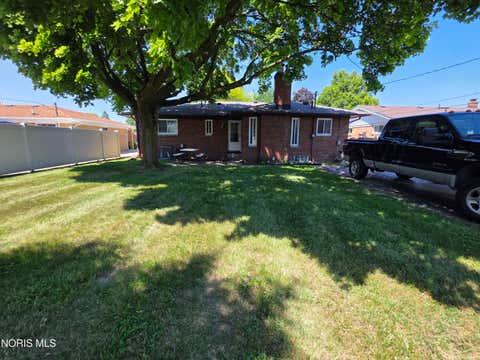 Tiny photo for 3238 S Eastmoreland Drive, Oregon, OH 43616 (MLS # 10008654)