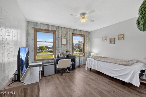 Tiny photo for 5914 Corduroy Road, Oregon, OH 43616 (MLS # 10012611)
