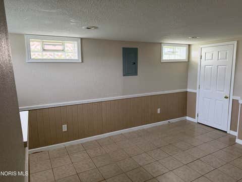 Tiny photo for 314 W Crawford Avenue, Toledo, OH 43612 (MLS # 10012045)
