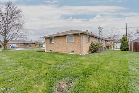 Tiny photo for 4498 285th Street, Toledo, OH 43611 (MLS # 10006554)