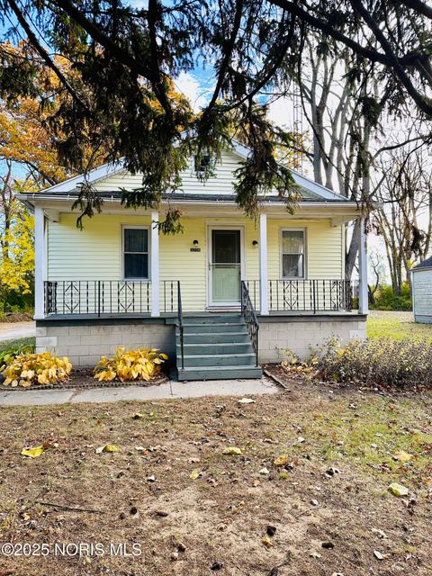 Photo of 3206 Plainview Drive, Toledo, OH 43615 (MLS # 10001114)