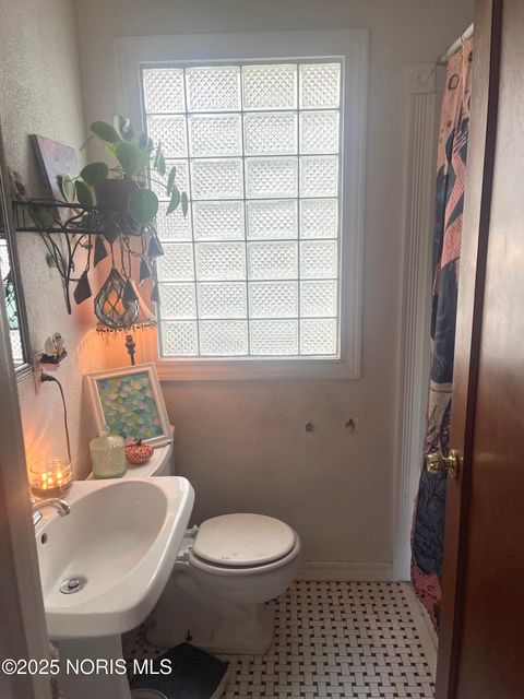 Tiny photo for 1643 Hagley Road, Toledo, OH 43612 (MLS # 10000855)