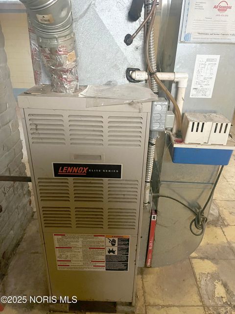 Tiny photo for 1643 Hagley Road, Toledo, OH 43612 (MLS # 10000855)