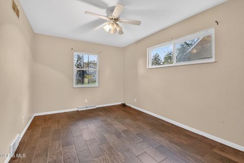 Tiny photo for 2520 Secor Road, Toledo, OH 43606 (MLS # 10006294)