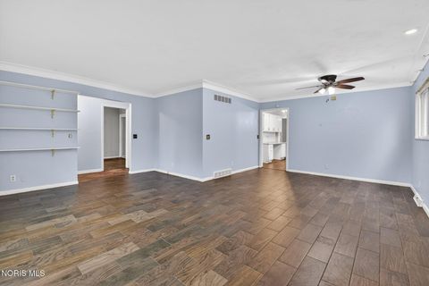 Tiny photo for 2520 Secor Road, Toledo, OH 43606 (MLS # 10006294)