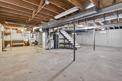 Tiny photo for 2520 Secor Road, Toledo, OH 43606 (MLS # 10006294)