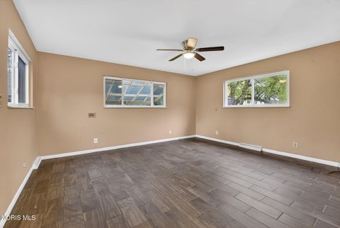 Tiny photo for 2520 Secor Road, Toledo, OH 43606 (MLS # 10006294)