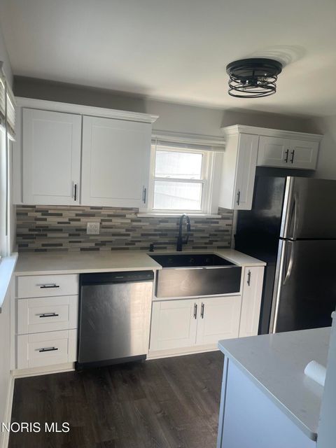 Tiny photo for 302 W Garfield Avenue, Swanton, OH 43558 (MLS # 10010151)