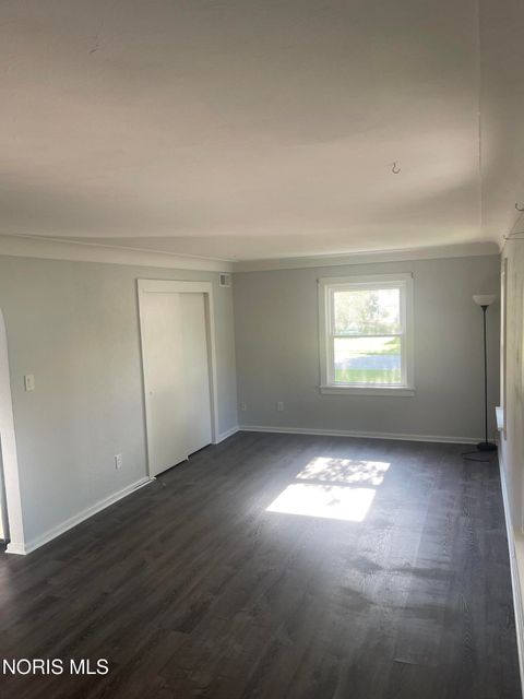 Tiny photo for 302 W Garfield Avenue, Swanton, OH 43558 (MLS # 10010151)