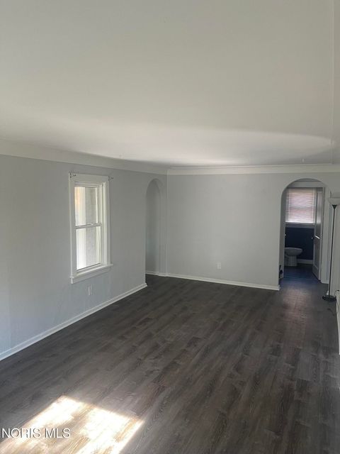 Tiny photo for 302 W Garfield Avenue, Swanton, OH 43558 (MLS # 10010151)