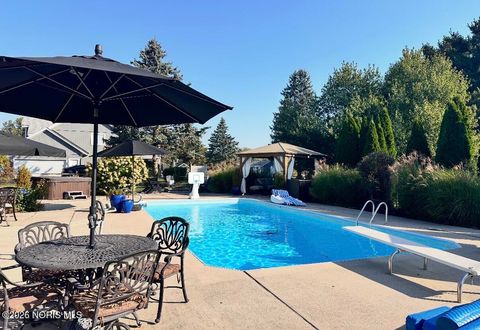 Tiny photo for 2161 Longacre Lane, Holland, OH 43528 (MLS # 10003170)