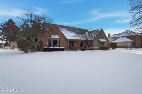 Photo of 2161 Longacre Lane, Holland, OH 43528 (MLS # 10003170)