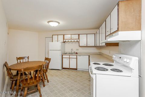 Tiny photo for 6640 Salisbury Road #D208, Maumee, OH 43537 (MLS # 10007455)