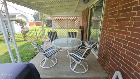 Tiny photo for 2301 Northridge Road, Findlay, OH 45840 (MLS # 10011172)
