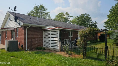 Tiny photo for 2301 Northridge Road, Findlay, OH 45840 (MLS # 10011172)
