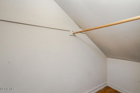 Tiny photo for 210 E Poe Road, Bowling Green, OH 43402 (MLS # 10008315)