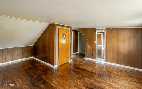 Tiny photo for 210 E Poe Road, Bowling Green, OH 43402 (MLS # 10008315)