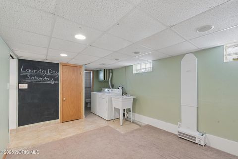 Tiny photo for 1374 Wildwood Road, Toledo, OH 43614 (MLS # 10002219)