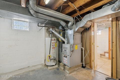 Tiny photo for 1374 Wildwood Road, Toledo, OH 43614 (MLS # 10002219)