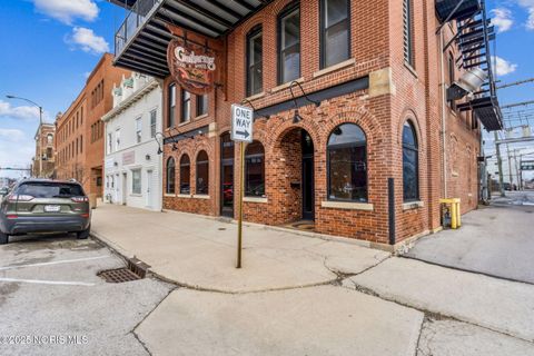 Photo of 114 E Main Cross Street, Findlay, OH 45840 (MLS # 10001044)