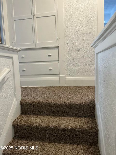 Tiny photo for 2324 Upton Avenue, Toledo, OH 43606 (MLS # 10000643)