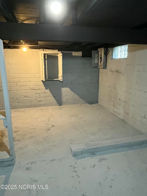 Tiny photo for 2324 Upton Avenue, Toledo, OH 43606 (MLS # 10000643)