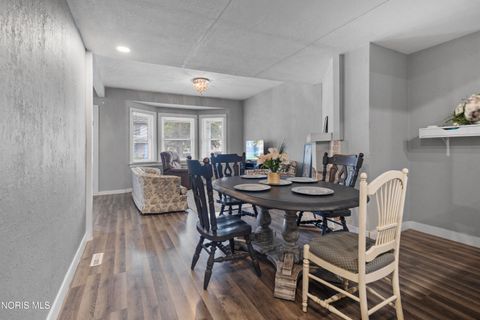 Tiny photo for 122 Columbia Street, Toledo, OH 43620 (MLS # 10004154)