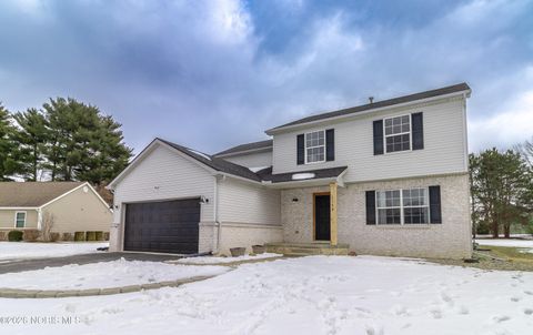Photo of 7139 Whiddenmill Drive, Whitehouse, OH 43571 (MLS # 10004052)