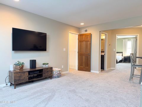 Tiny photo for 1121 Fox Run Road, Findlay, OH 45840 (MLS # 10004259)