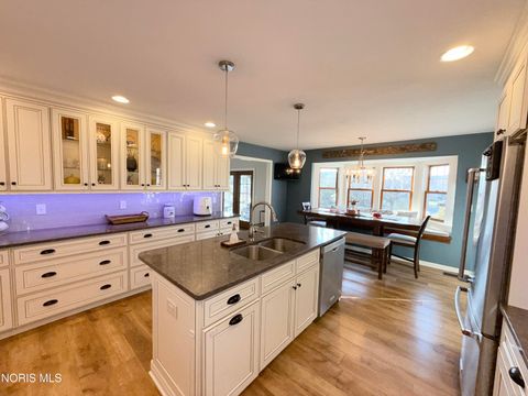 Tiny photo for 1121 Fox Run Road, Findlay, OH 45840 (MLS # 10004259)