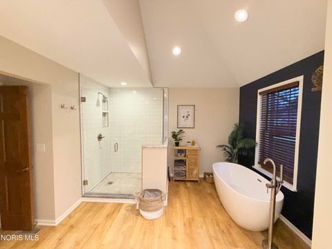 Tiny photo for 1121 Fox Run Road, Findlay, OH 45840 (MLS # 10004259)