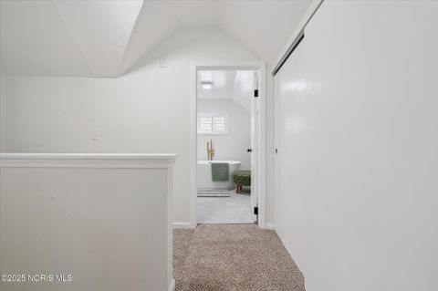 Tiny photo for 2736 Northwood Avenue, Toledo, OH 43606 (MLS # 10000548)