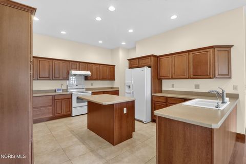 Tiny photo for 15620 Brookfield Heights, Findlay, OH 45840 (MLS # 10006822)