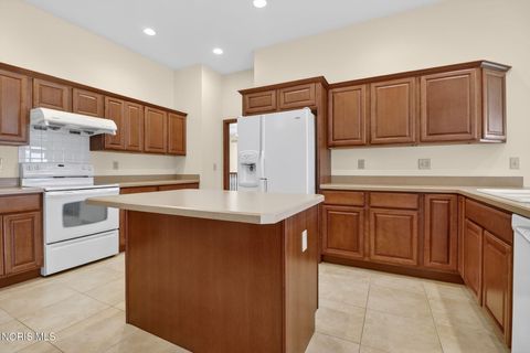 Tiny photo for 15620 Brookfield Heights, Findlay, OH 45840 (MLS # 10006822)