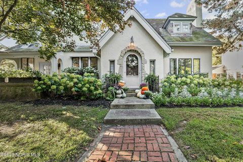 Tiny photo for 3305 W Bancroft Street, Ottawa Hills, OH 43606 (MLS # 10000263)