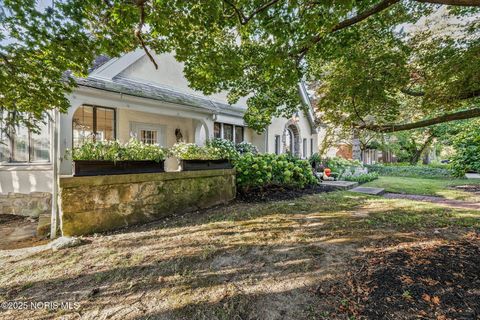 Tiny photo for 3305 W Bancroft Street, Ottawa Hills, OH 43606 (MLS # 10000263)