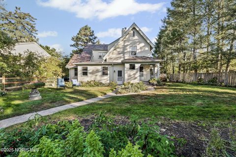Tiny photo for 3305 W Bancroft Street, Ottawa Hills, OH 43606 (MLS # 10000263)