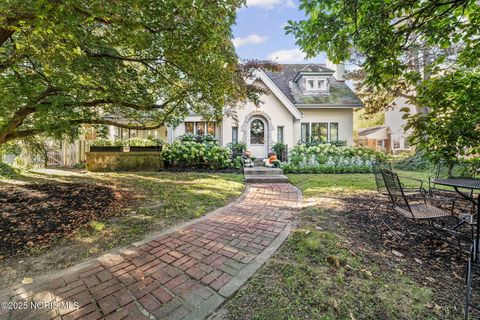 Tiny photo for 3305 W Bancroft Street, Ottawa Hills, OH 43606 (MLS # 10000263)